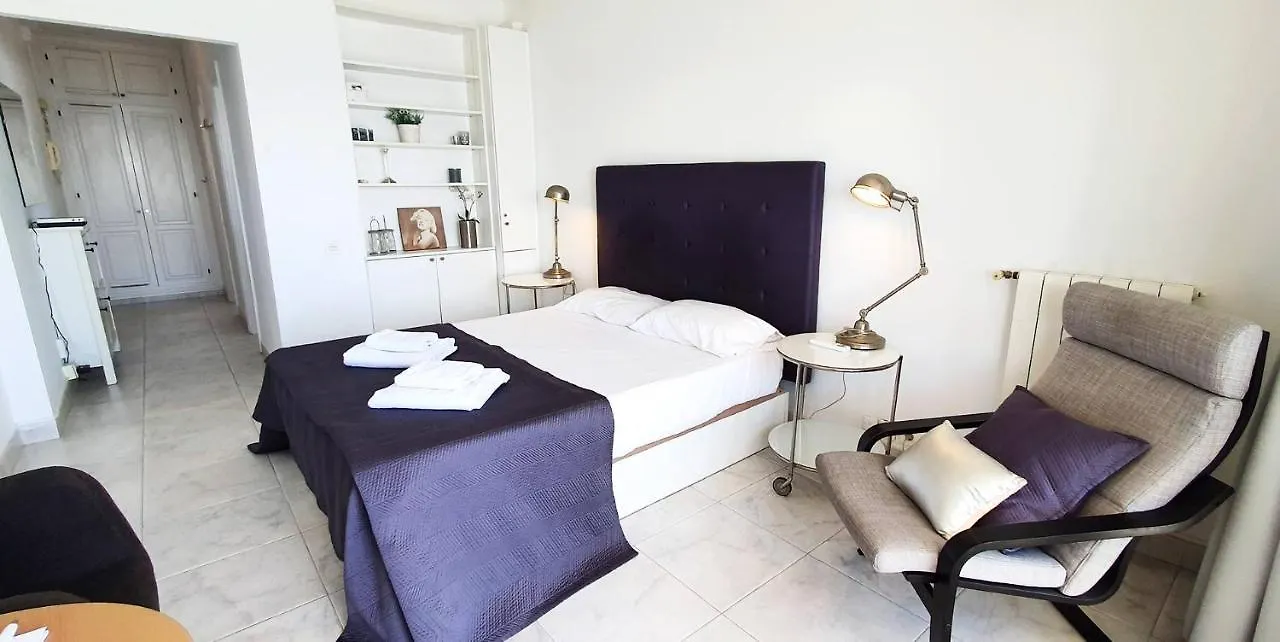 Diana 808 South-Facing Beachfront Studio With Amazing Sea Views ماربيا 0*,